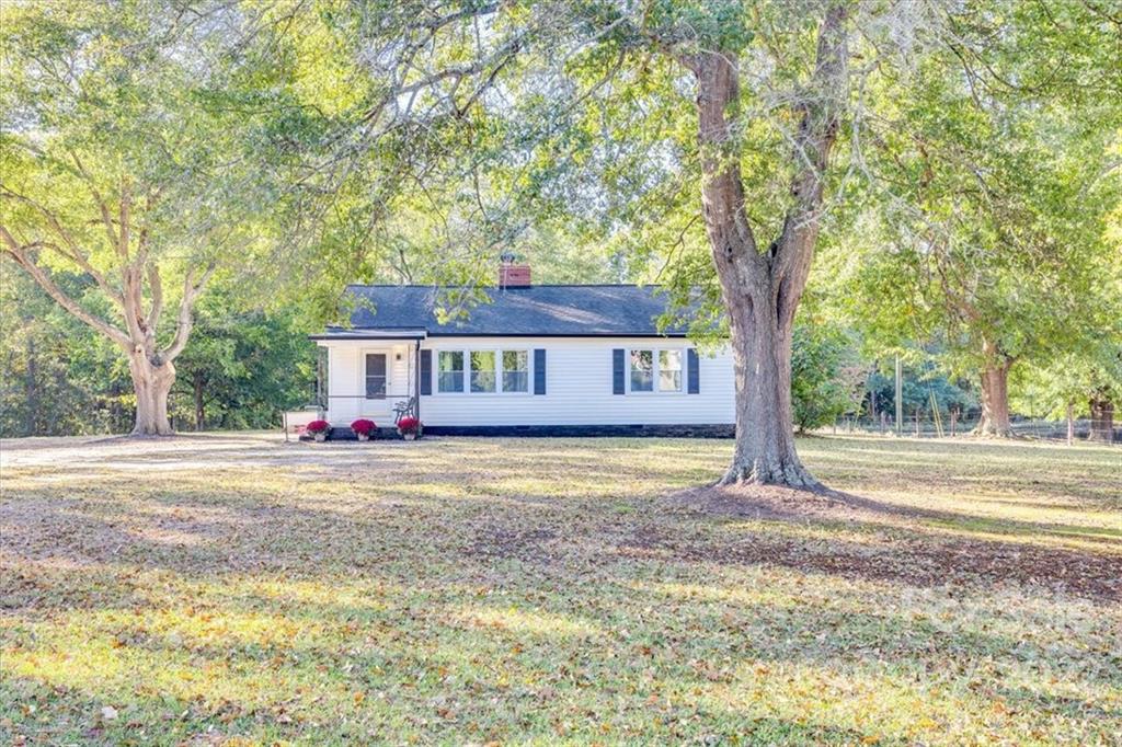 2063 Robert H Kirk Road Lancaster, SC 29720 - Photo 1 of 27 Gallery Image 1