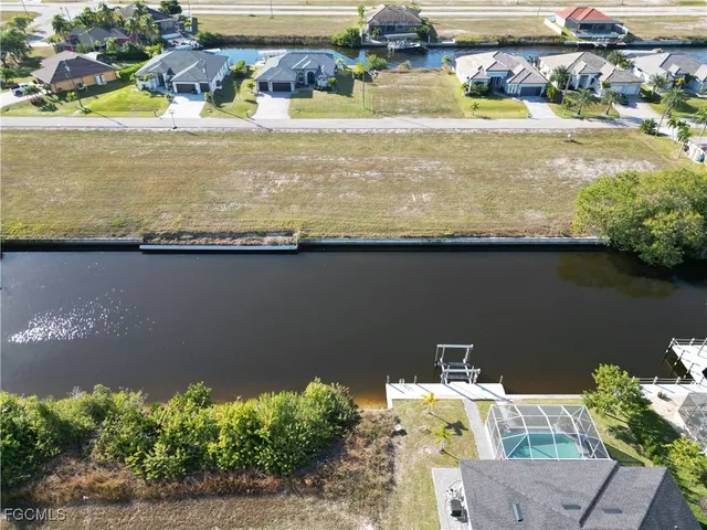 $550,000 | 1221 Northwest 39th Avenue, Cape Coral, FL 33993