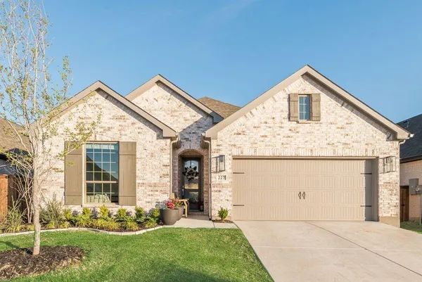 $424,900 | 227 Buffalo Boulevard, Rhome, TX 76078