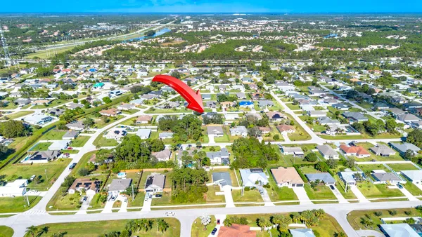 $3,800 | 2056 Southwest Grant Avenue, Port St. Lucie, FL 34953