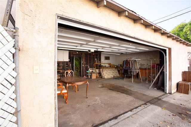 $1,055,000 | 735 North Frederic Street, Burbank, CA 91505