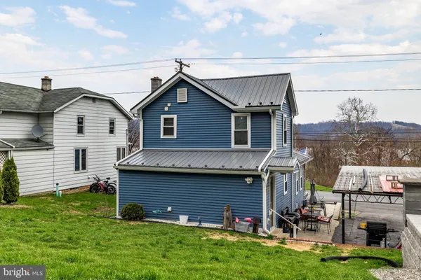 $245,000 | 1760 Main Street, Port Trevorton, PA 17864