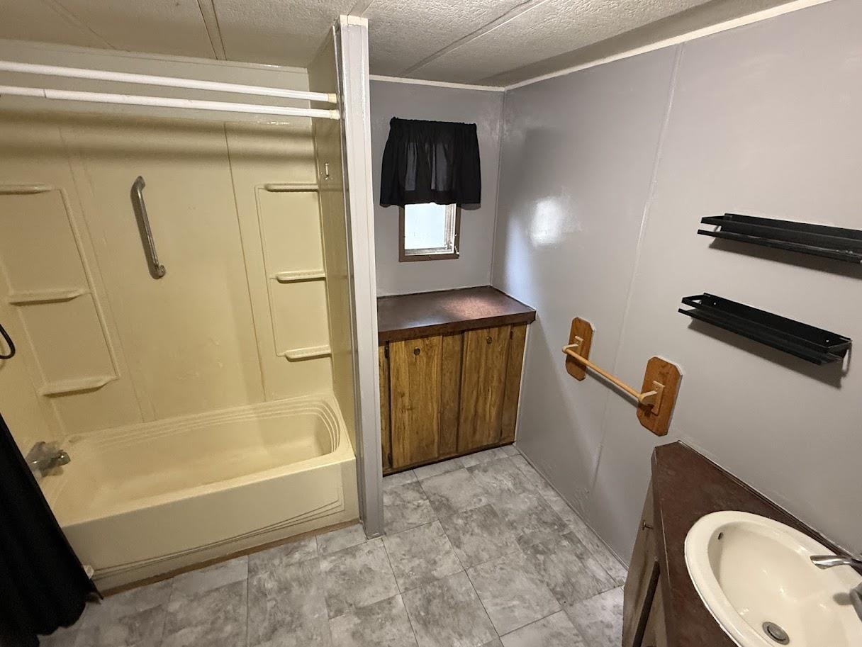 1599 North Port Washington Road, Unit N29 Grafton, WI 53024 - Photo 8 of 9