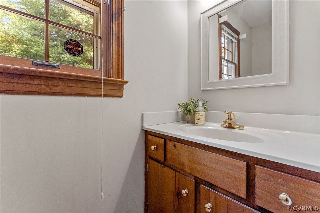 8758 Cardiff Road Chesterfield, VA 23236 - Photo 17 of 43