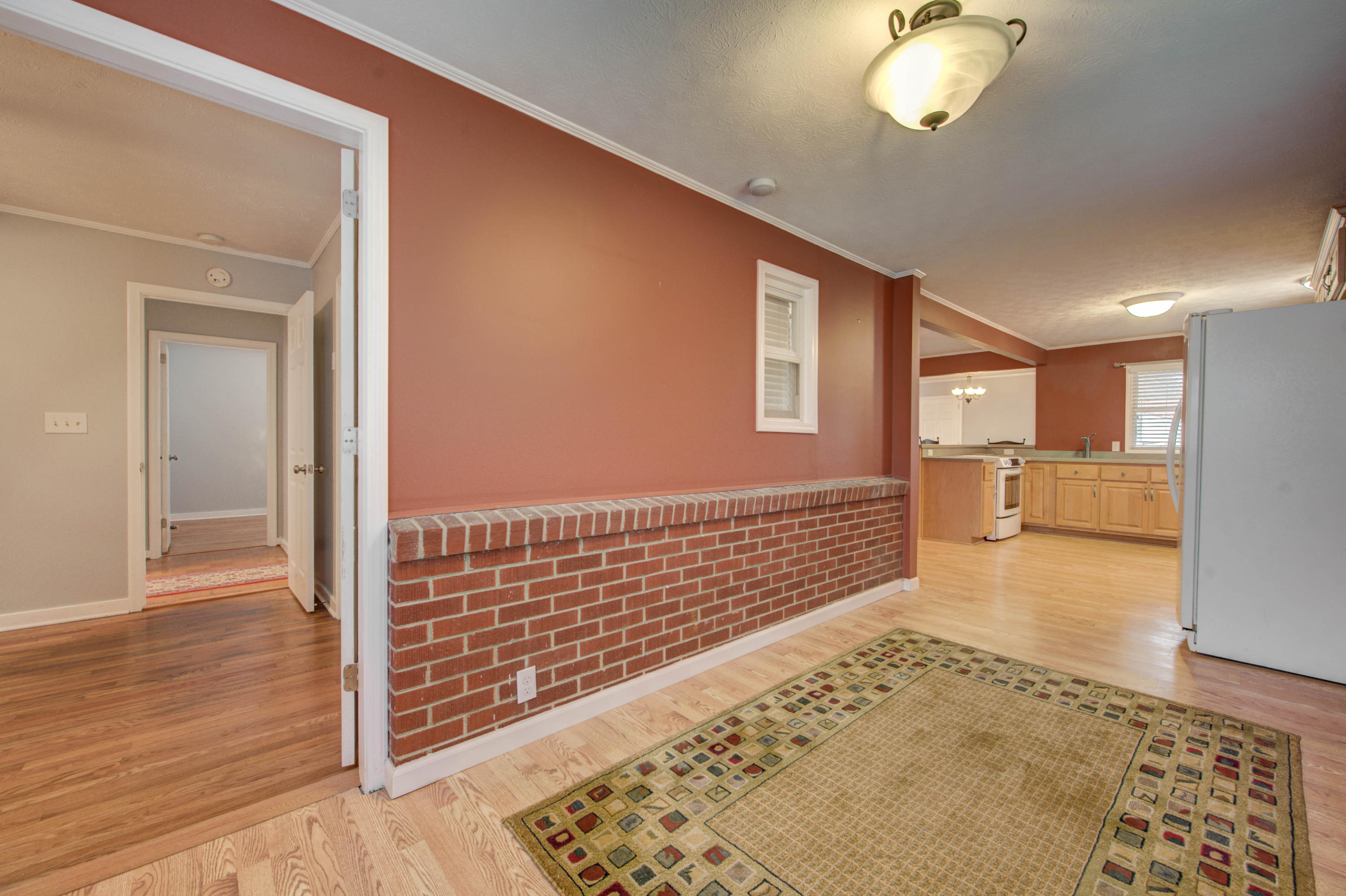 705 Riverbend Road Clinton, TN 37716 - Photo 14 of 37 Keeping RM/Flex Area
