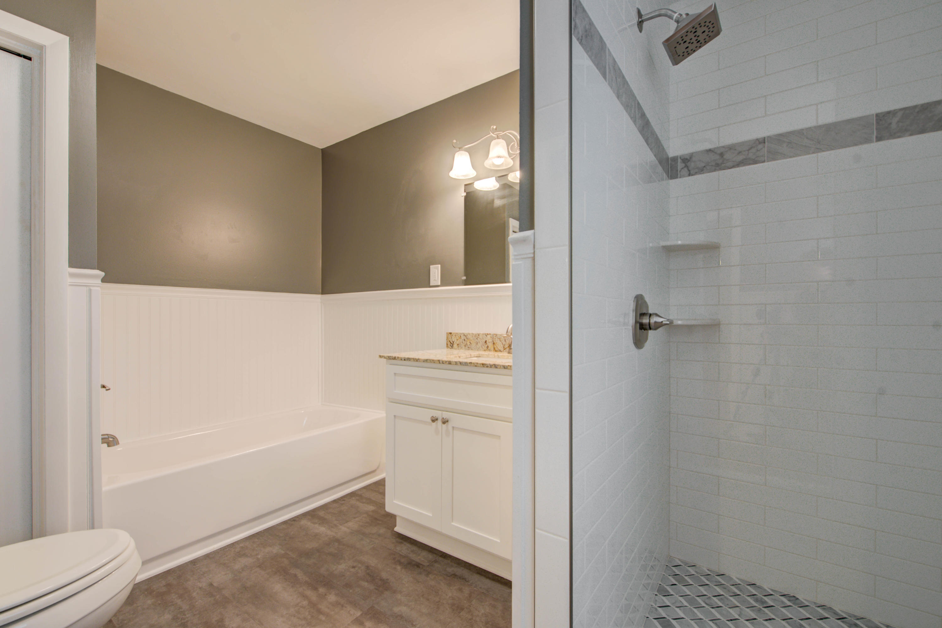 705 Riverbend Road Clinton, TN 37716 - Photo 18 of 37 Master Bath