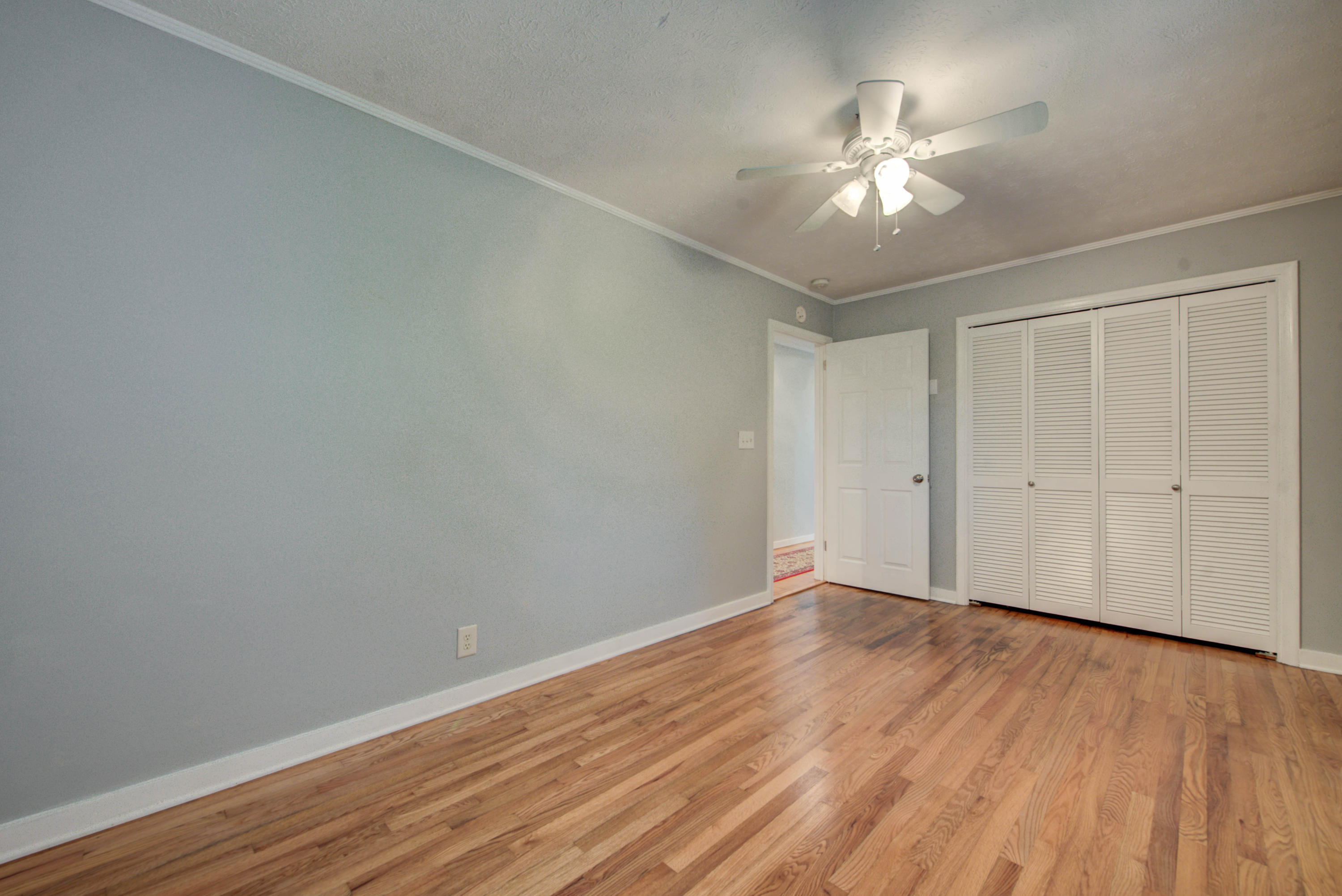 705 Riverbend Road Clinton, TN 37716 - Photo 26 of 37 Bedroom 3