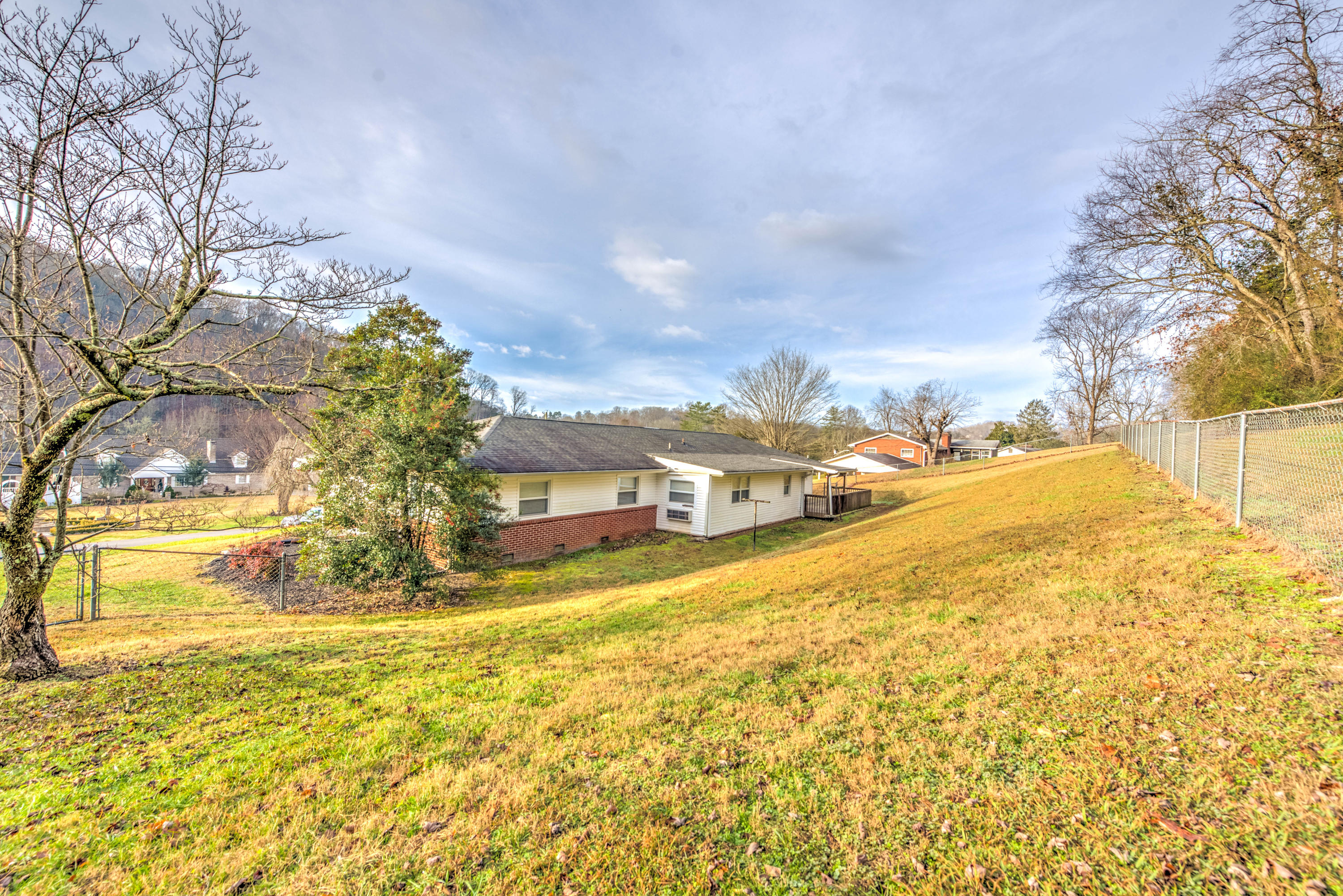 705 Riverbend Road Clinton, TN 37716 - Photo 29 of 37 Back View