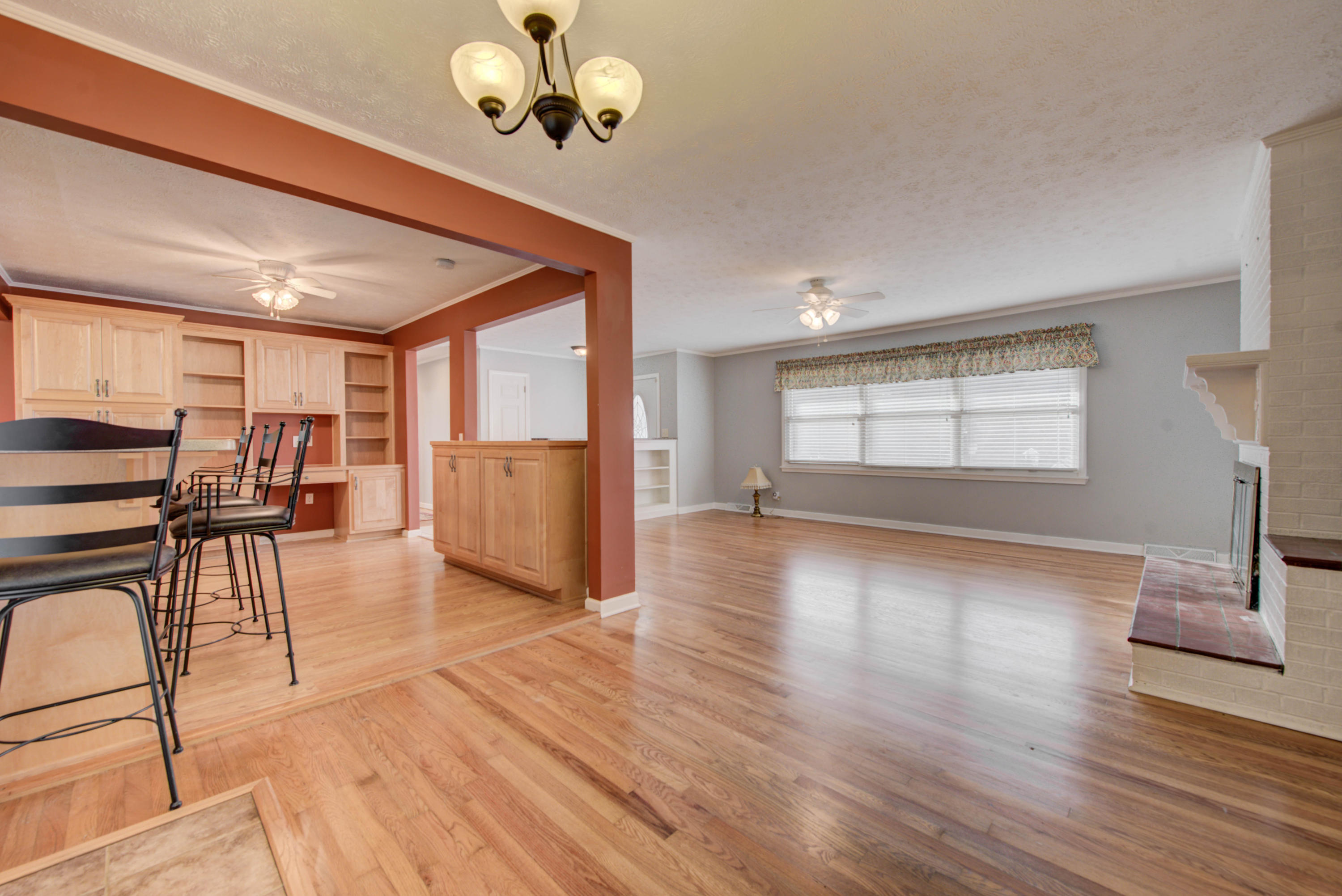 705 Riverbend Road Clinton, TN 37716 - Photo 9 of 37 Dining Area