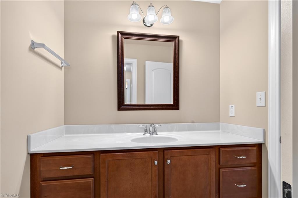 204 Jordan Ridge Way Jamestown, NC 27282 - Photo 33 of 38
