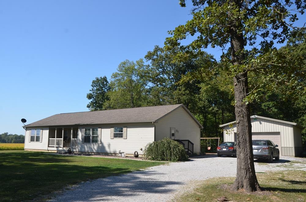 1479 Prairie Road Greenville, IL 62246 - Photo 14 of 36