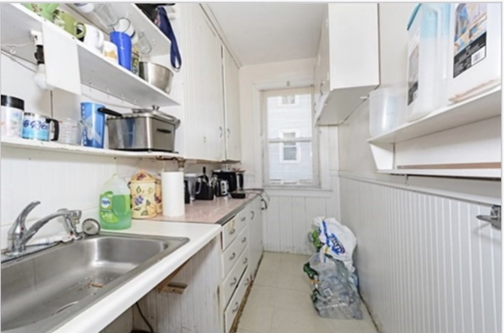 76 Fairhaven Road Worcester, MA 01606 - Photo 6 of 19 Gallery Image 6
