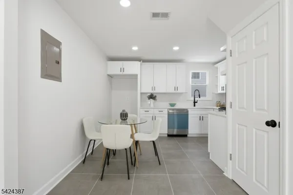 $469,000 | 57 North Auten Avenue, Somerville, NJ 08876
