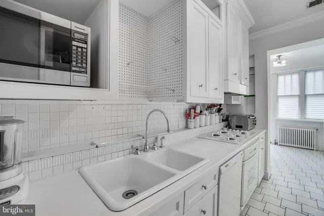 $5,200 | 2030 Pierce Mill Road Northwest, Washington, DC 20010