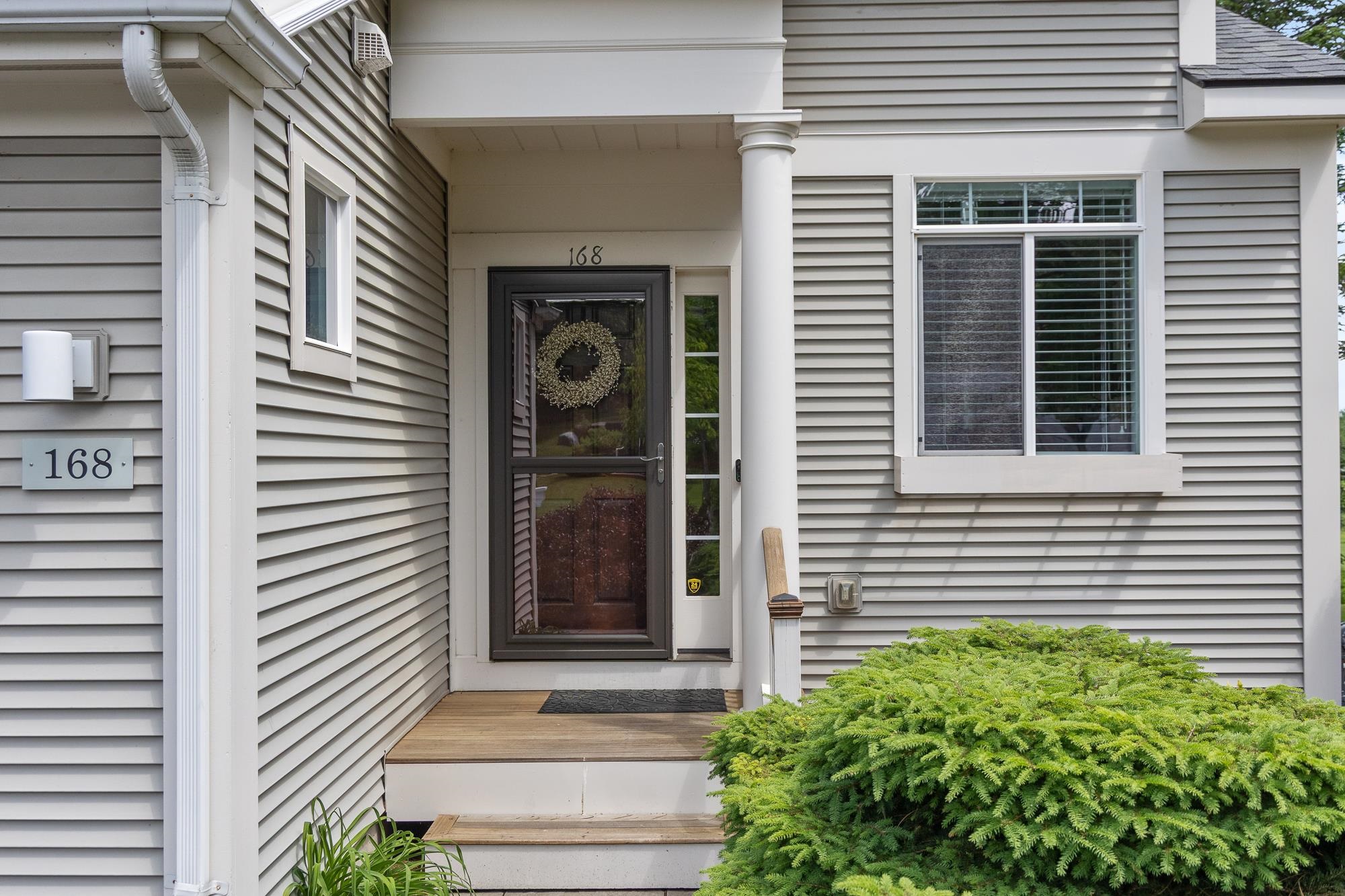 168 Park Road, Unit 168 South Burlington, VT 05403 - Photo 2 of 31