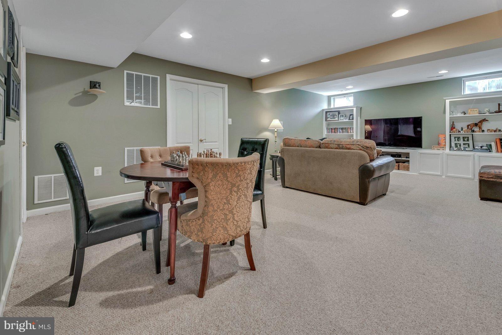 14404 Autumn Gold Road Boyds, MD 20841 - Photo 23 of 30 Room for games