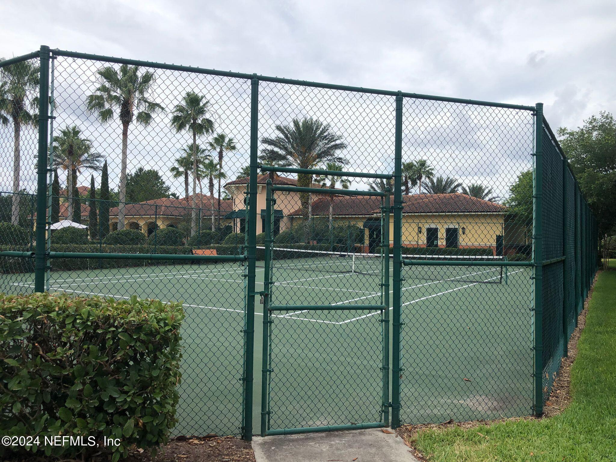 9745 Touchton Road, Unit 3325 Jacksonville, FL 32246 - Photo 16 of 18 24