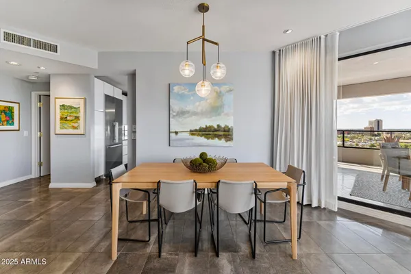 $849,000 | 1040 East Osborn Road, Unit 1103, Phoenix, AZ 85014