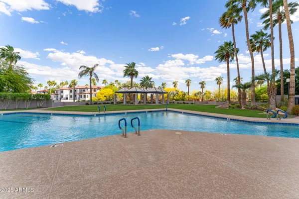$849,000 | 1040 East Osborn Road, Unit 1103, Phoenix, AZ 85014