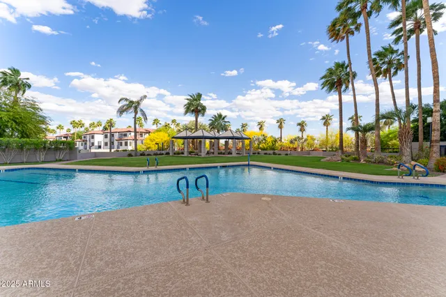 $869,000 | 1040 East Osborn Road, Unit 1103, Phoenix, AZ 85014
