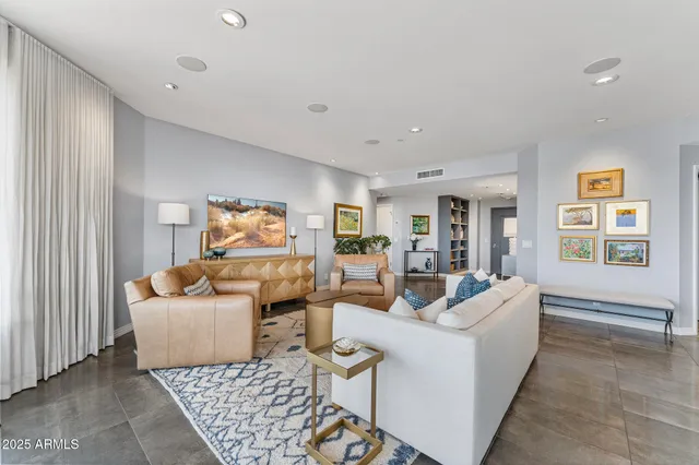 $869,000 | 1040 East Osborn Road, Unit 1103, Phoenix, AZ 85014