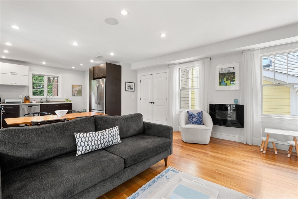95 Green Street, Unit 2 Boston, MA 02130 - Photo 8 of 40 Gallery Image 8