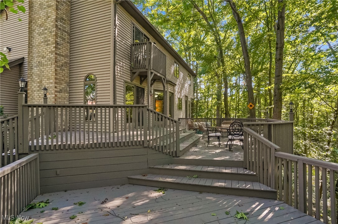 370 Wilcox Road Youngstown, OH 44515 - Photo 43 of 49 View of deck