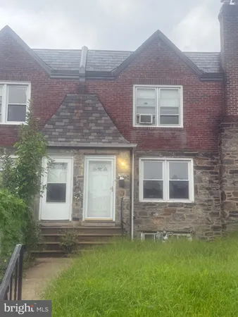 $2,000 | 7249 Pine Street, Upper Darby, PA 19082