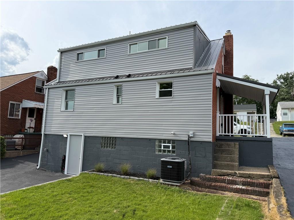 1316 Barkley Road McKeesport, PA 15133 - Photo 29 of 31