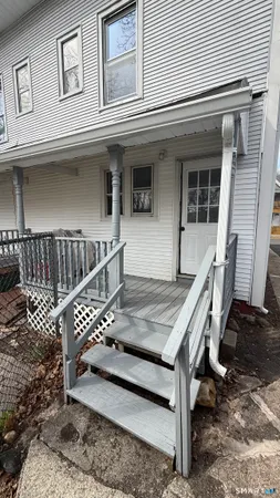 $2,100 | 29 Lincoln Place, Bristol, CT 06010