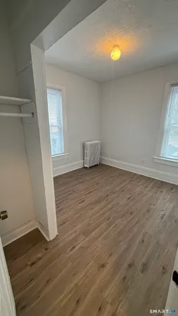 $2,100 | 29 Lincoln Place, Bristol, CT 06010