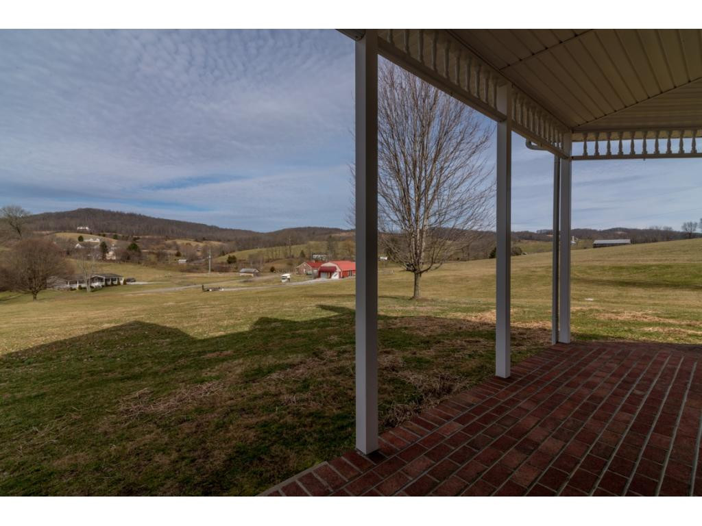 17453 Moonstone Road Abingdon, VA 24210 - Photo 4 of 35 Photo 4