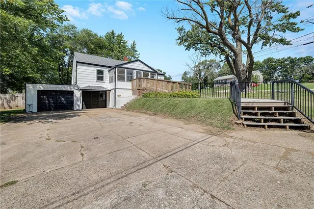 $185,000 | 4000 Crescent Avenue, Kansas City, MO 64133