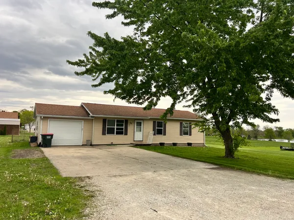 $147,500 | 841 South High Street, Paxton, IL 60957