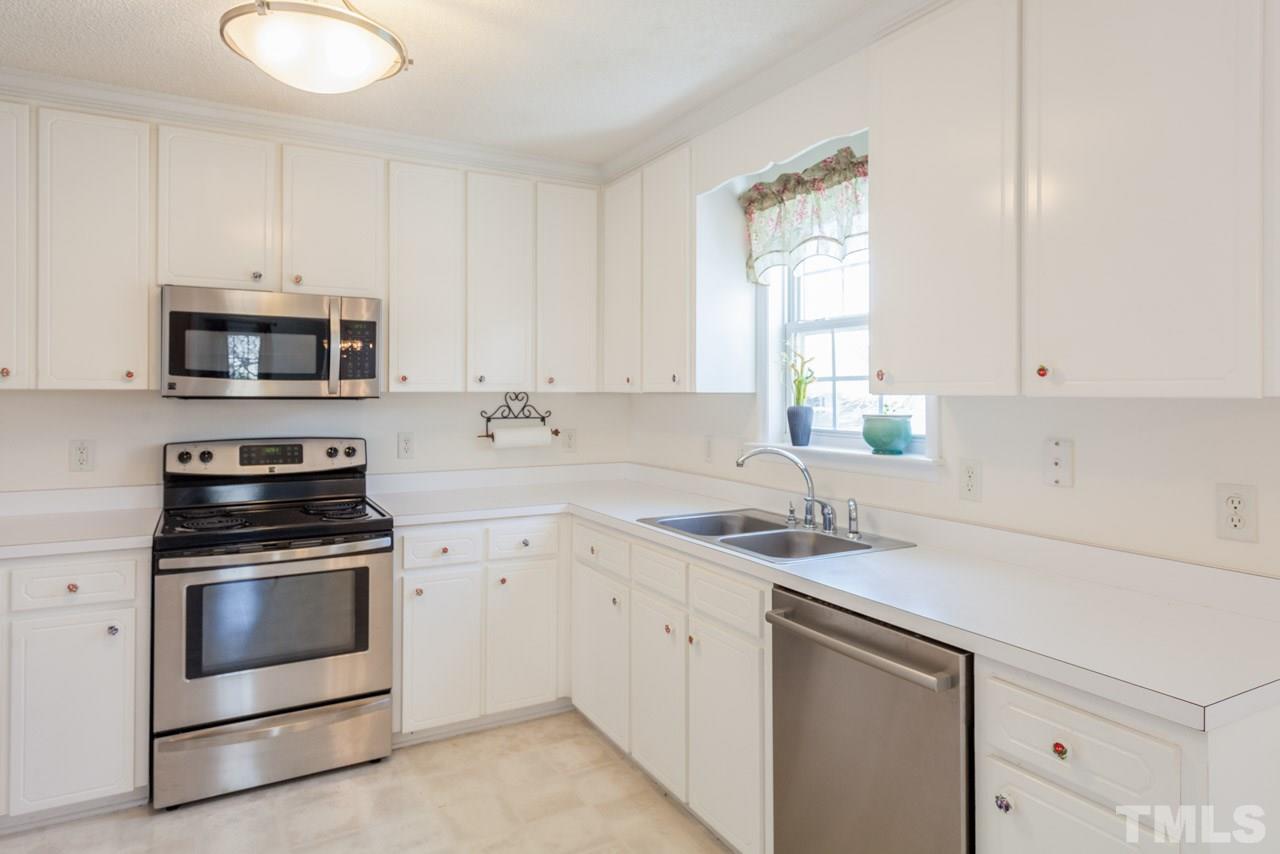 5536 Holland Church Road Raleigh, NC 27603 - Photo 8 of 20