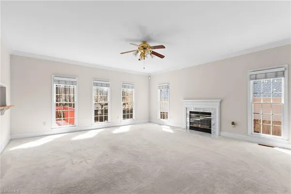 $479,999 | 3204 Peninsula Drive, Jamestown, NC 27282