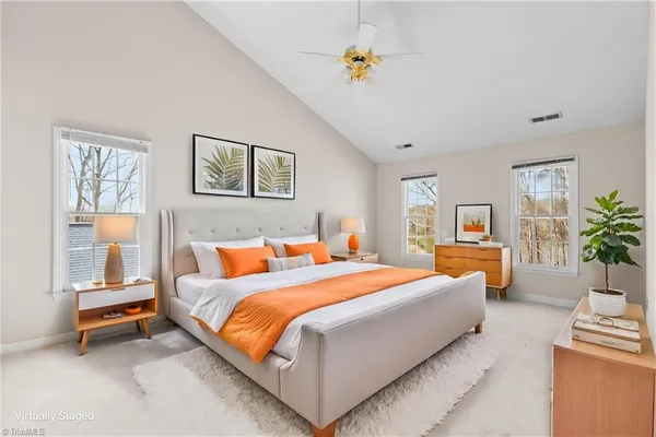 $479,999 | 3204 Peninsula Drive, Jamestown, NC 27282