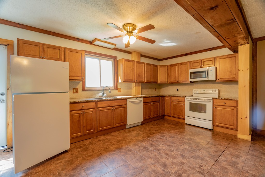 108 Main Road Westhampton, MA 01027 - Photo 4 of 30