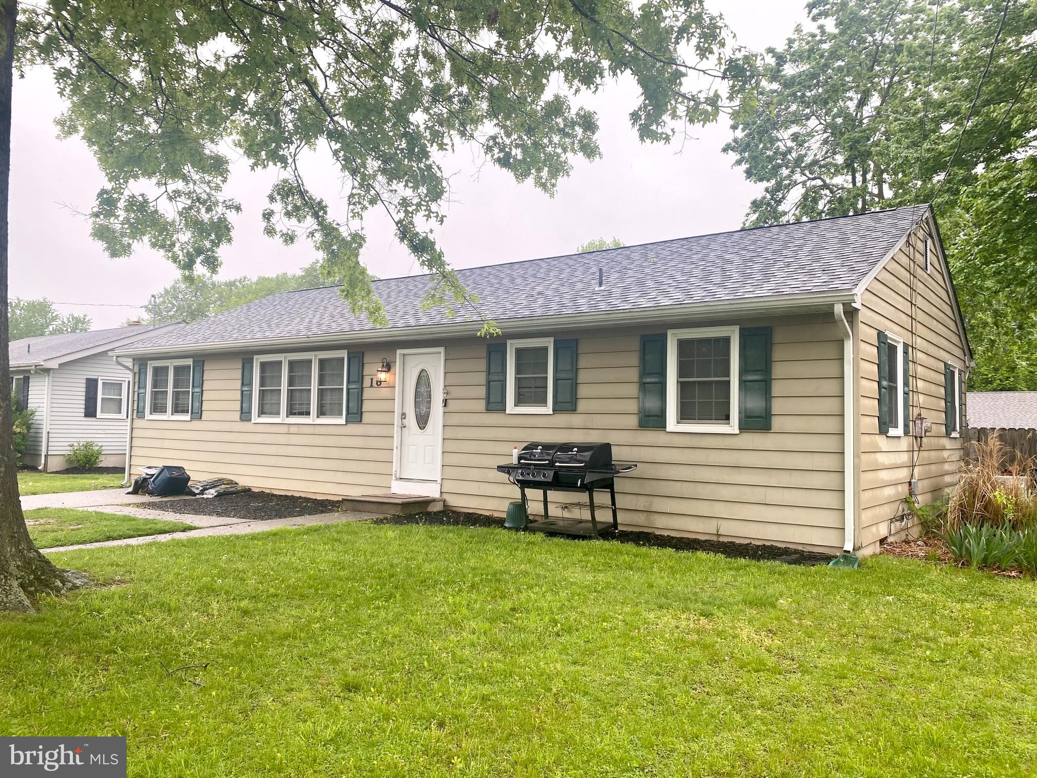 18 Rutgers Road Pennsville, NJ 08070 - Photo 1 of 16