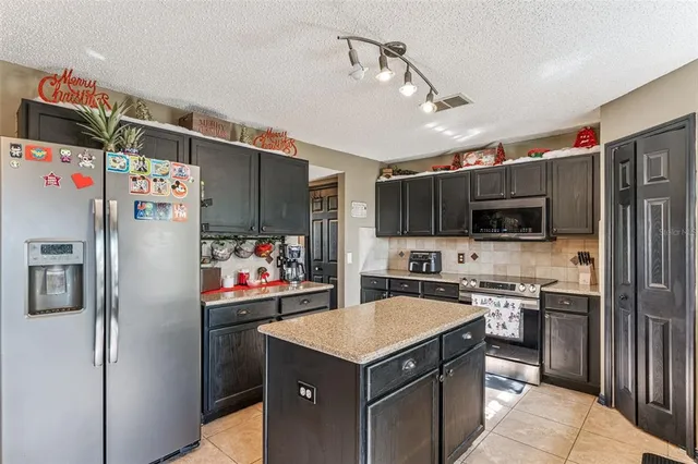 $419,900 | 1028 Fox Trail Avenue, Minneola, FL 34715