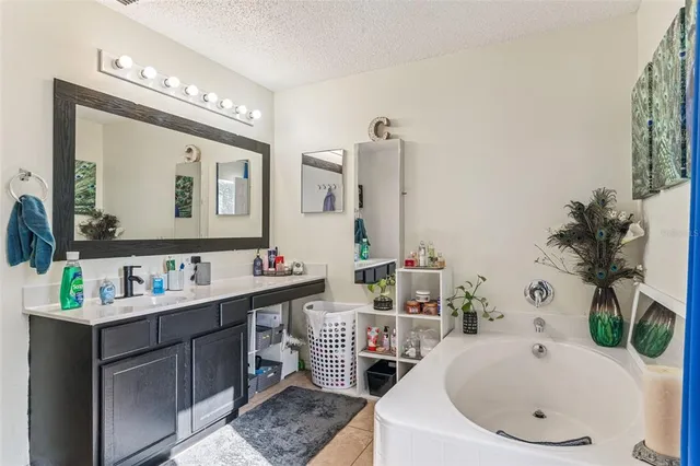 $419,900 | 1028 Fox Trail Avenue, Minneola, FL 34715