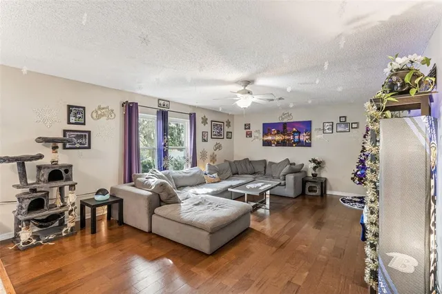 $419,900 | 1028 Fox Trail Avenue, Minneola, FL 34715