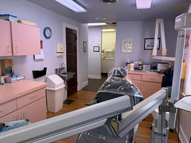 a room with furniture and a mirror