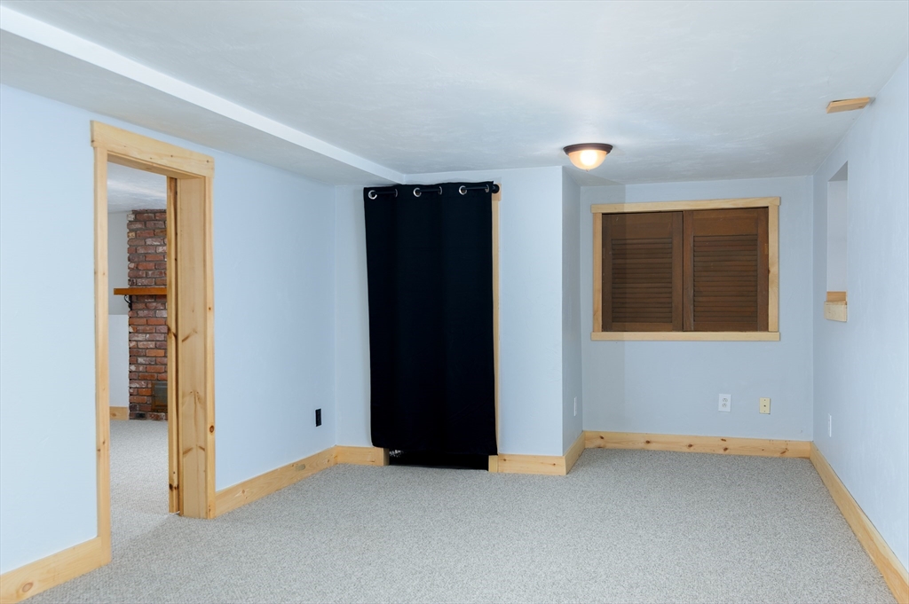 280 South Barre Road Barre, MA 01005 - Photo 21 of 25 an empty room with closet
