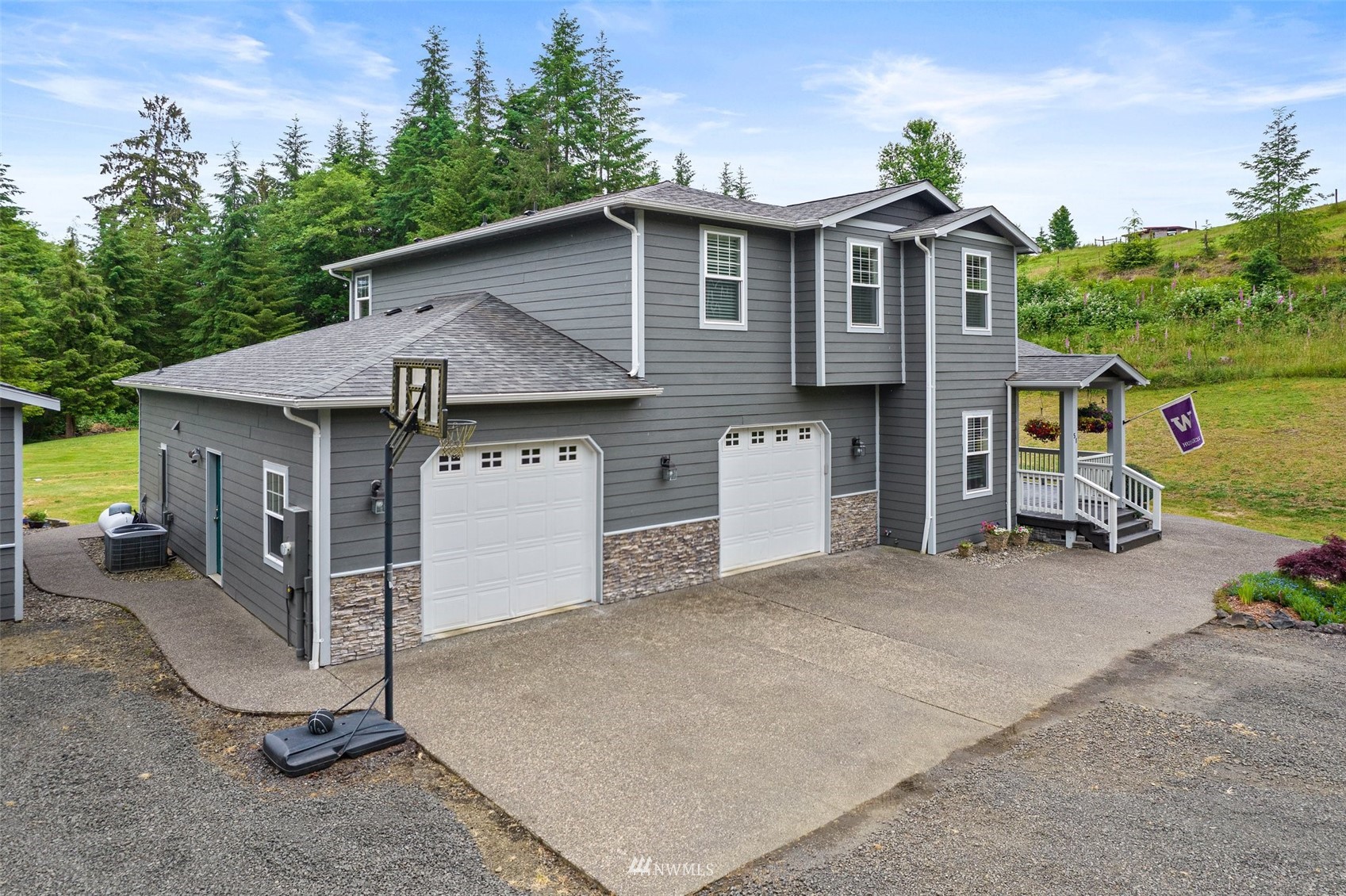 51 Rue Creek Road Raymond, WA 98577 - Photo 3 of 39 Gallery Image 3
