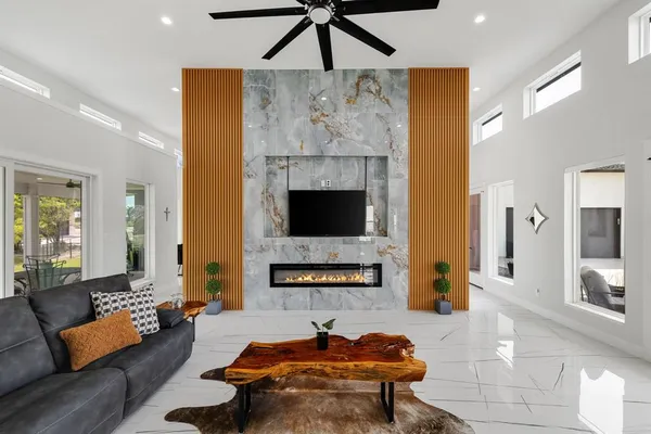 $1,079,000 | 313 Ryker Lane, Gunter, TX 75058
