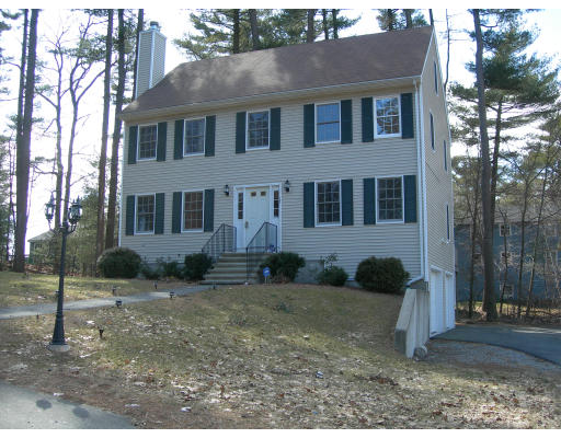 17 Ridgeway Avenue Billerica, MA 01821 - Photo 1 of 11 Gallery Image 1