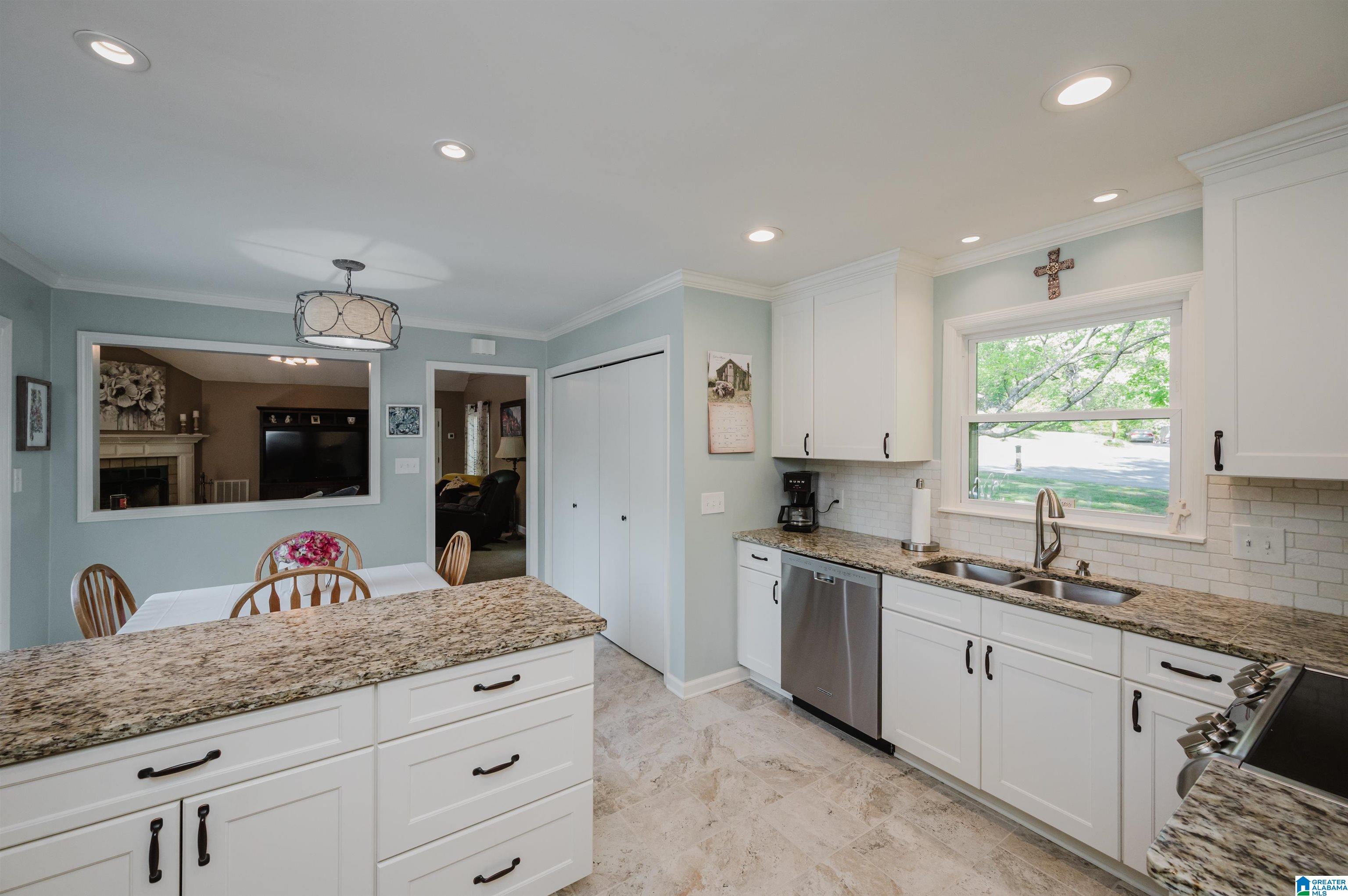 1409 Alexander Court Alabaster, AL 35007 - Photo 14 of 44