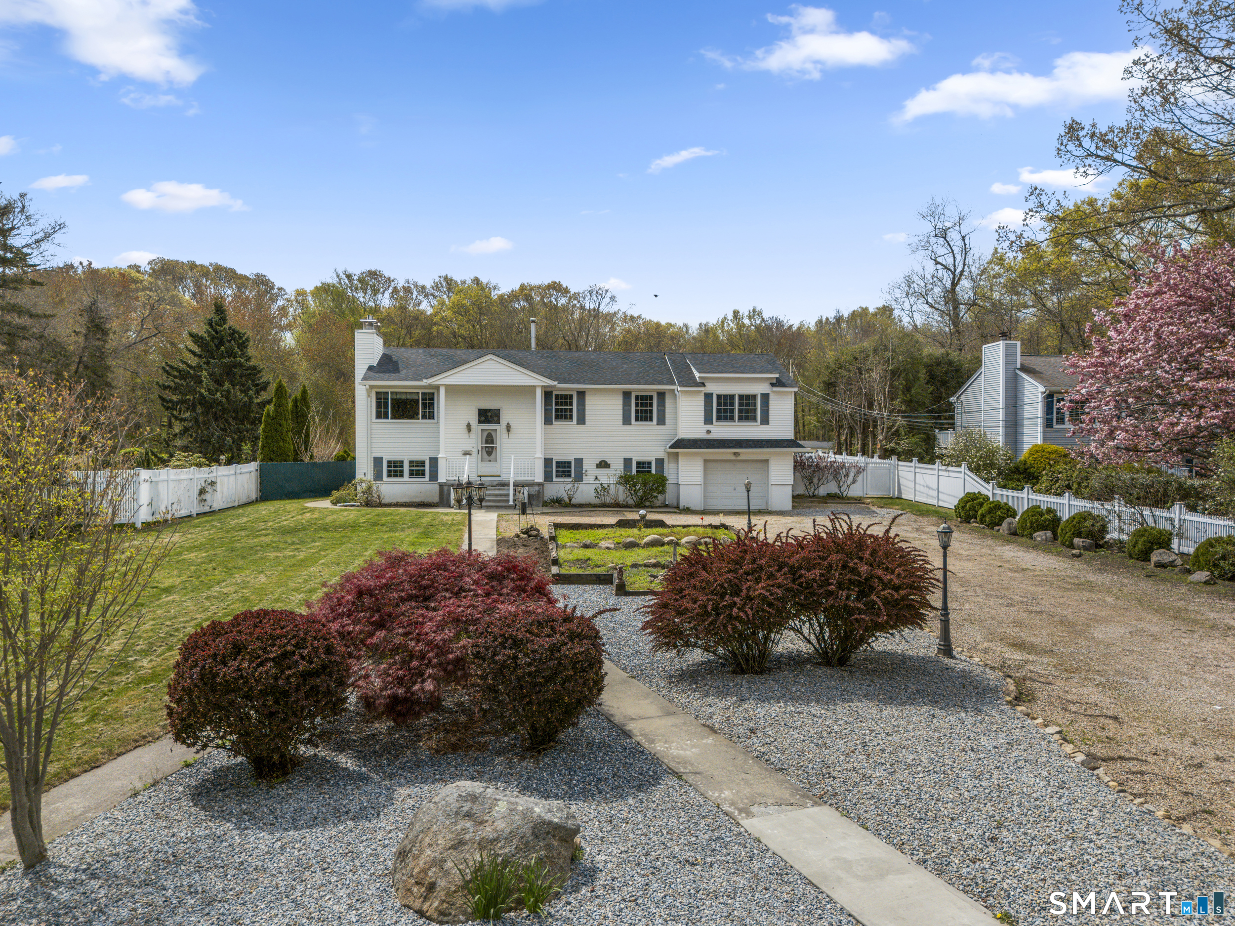 14 Old Black Point Road East Lyme, CT 06357 - Photo 1 of 1 Gallery Image 1