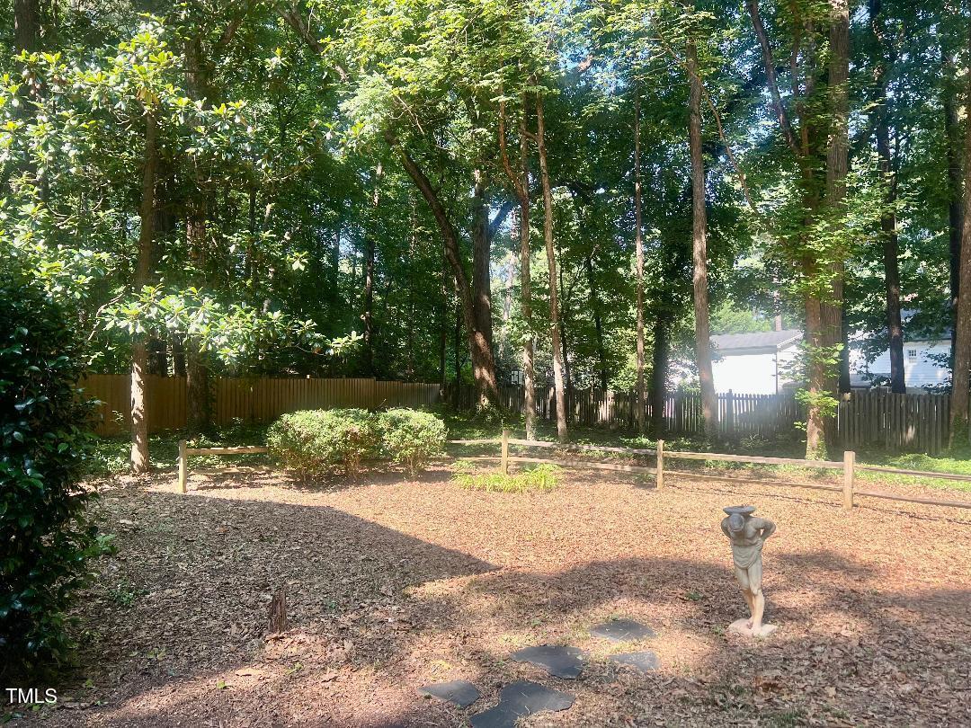 8605 Brookdale Drive Raleigh, NC 27613 - Photo 29 of 36